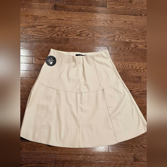ONE 5 ONE Leather Ivory  Skirt A line Stitched size XL - Picture 3 of 13